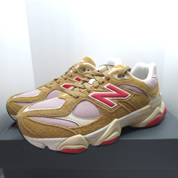 New Balance Women's Sneakers in Brown, Pink, and Red Brand new never worn - Picture 2 of 8